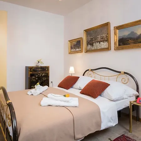 Signorina Leticia Apartment